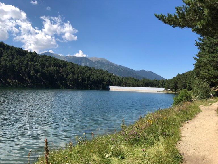 UIjvDeGzSt64z7BcuBxCwg