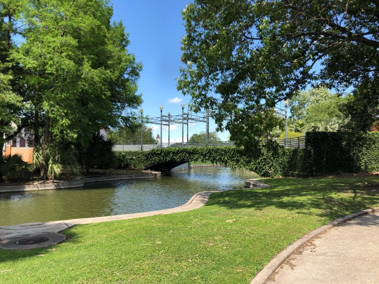 v4FAUsauTUWj+%yWRWIhxg